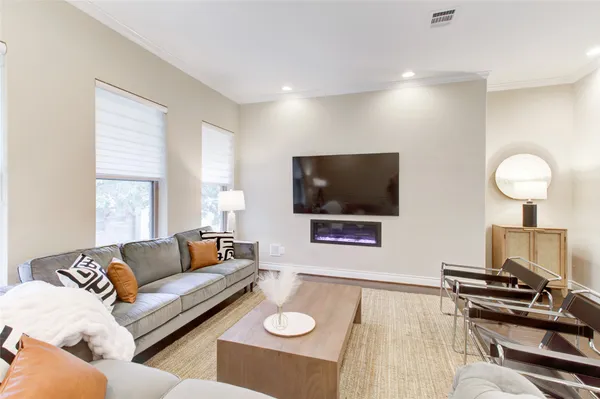 $5,500 | 224 Adams Street, Georgetown, TX 78628