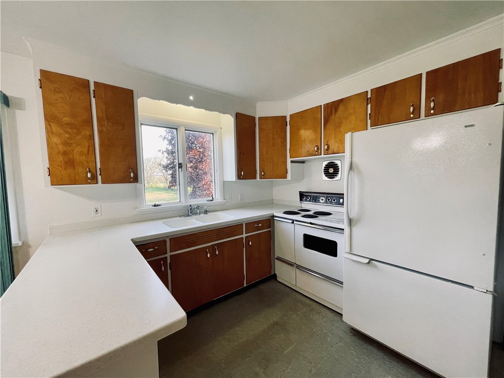 2069 Reed Road Bergen, NY 14416 - Photo 9 of 42