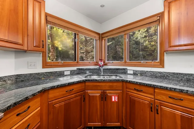 $865,000 | 258 Crawford Ridge Road, Unit 7, Carroll, NH 03595