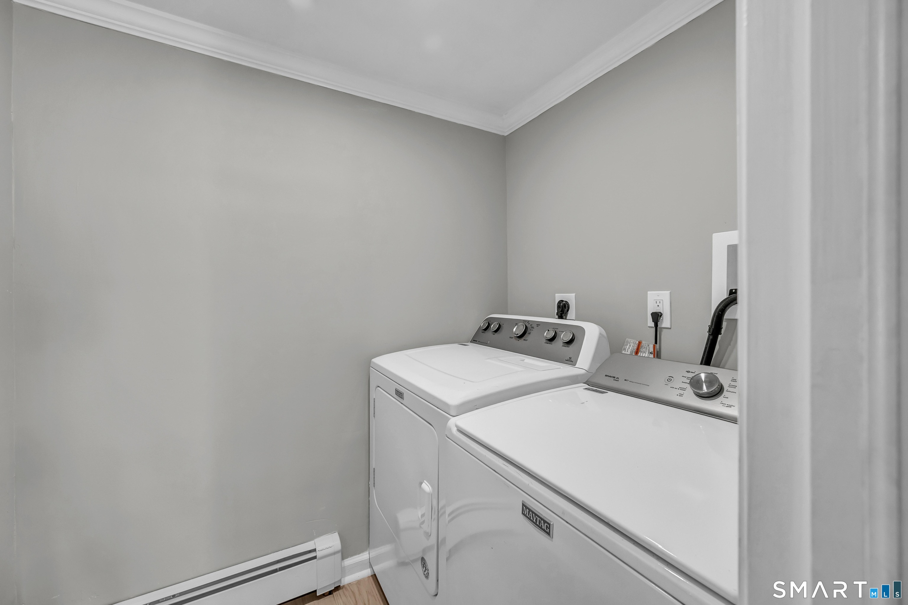 240 Great Plain Road Danbury, CT 06811 - Photo 6 of 39