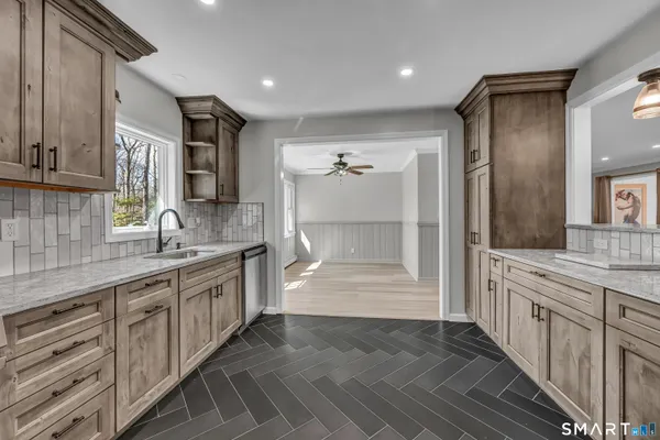 $3,800 | 240 Great Plain Road, Danbury, CT 06811