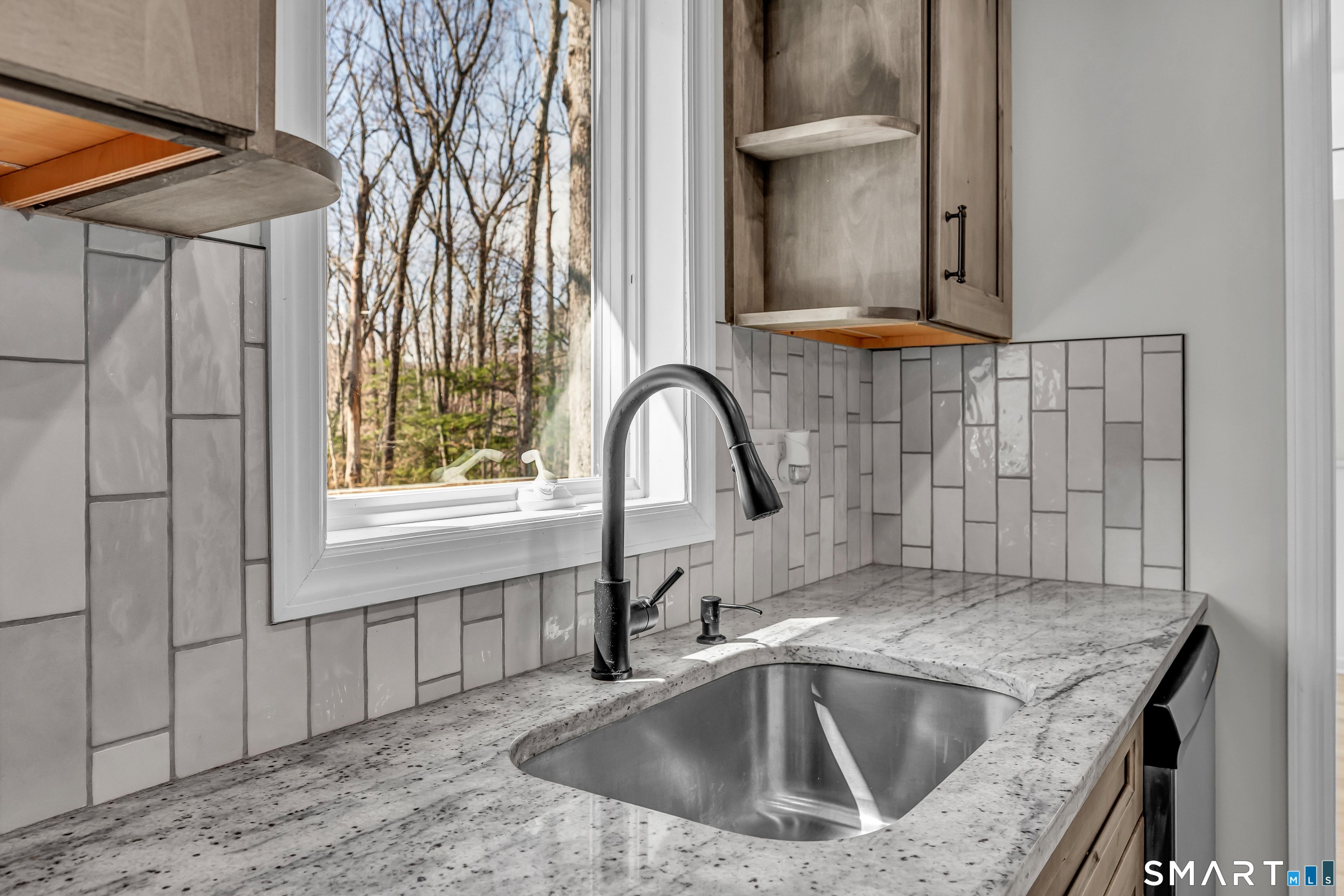 240 Great Plain Road Danbury, CT 06811 - Photo 9 of 39