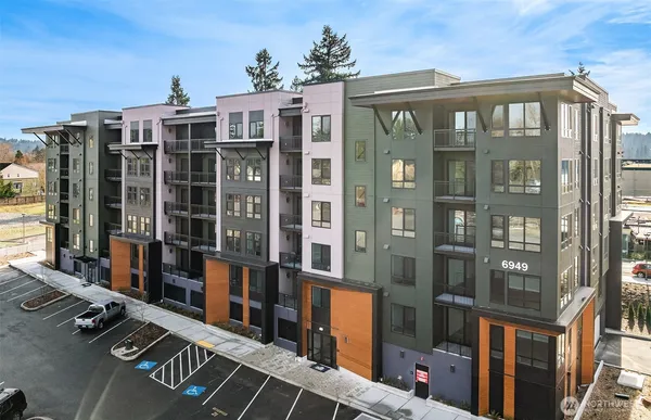 $599,990 | 6949 Northeast 184th Lane, Unit 205, Kenmore, WA 98028