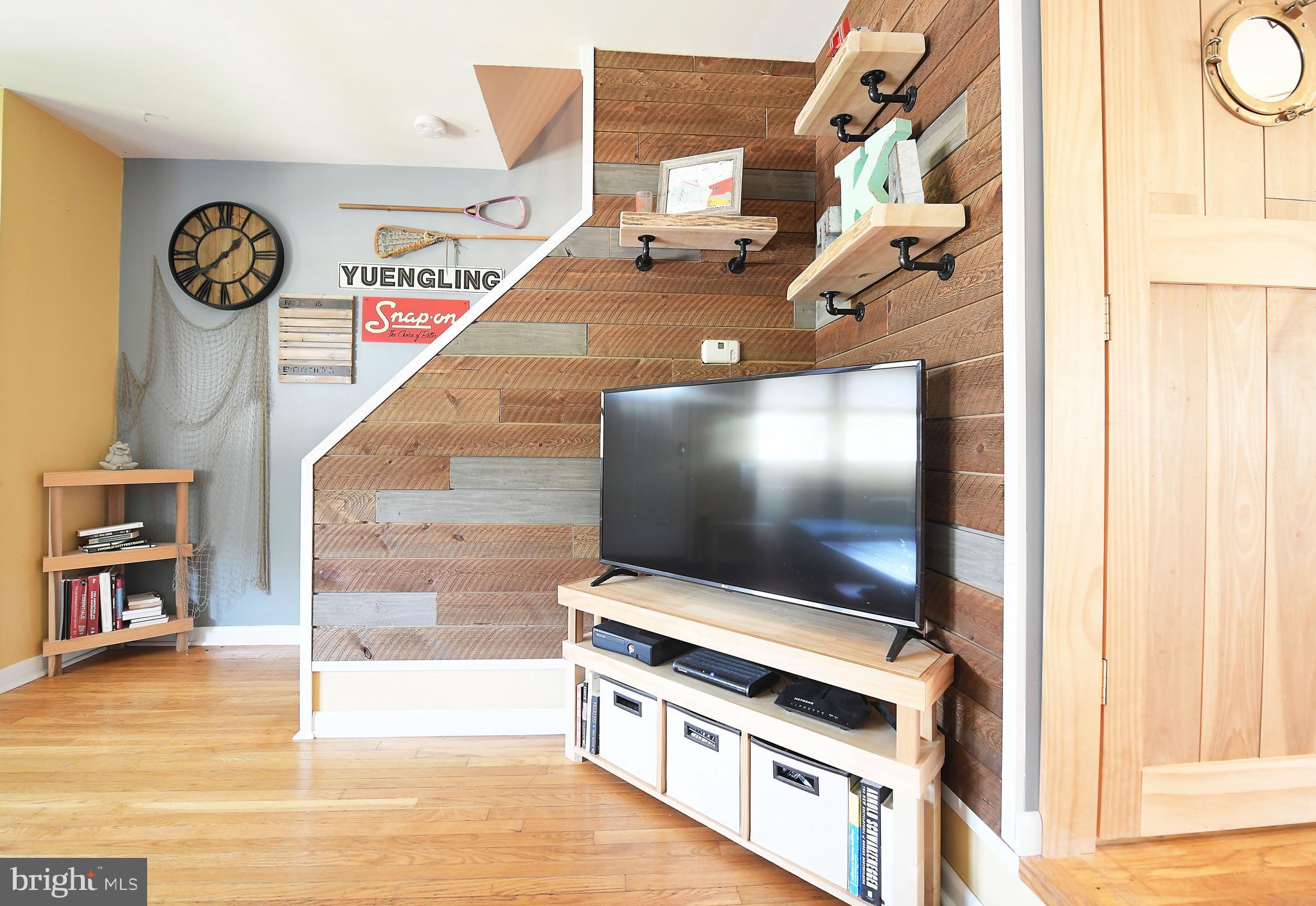 8275 Del Haven Road Baltimore, MD 21222 - Photo 25 of 35 Additional: Custom shiplap