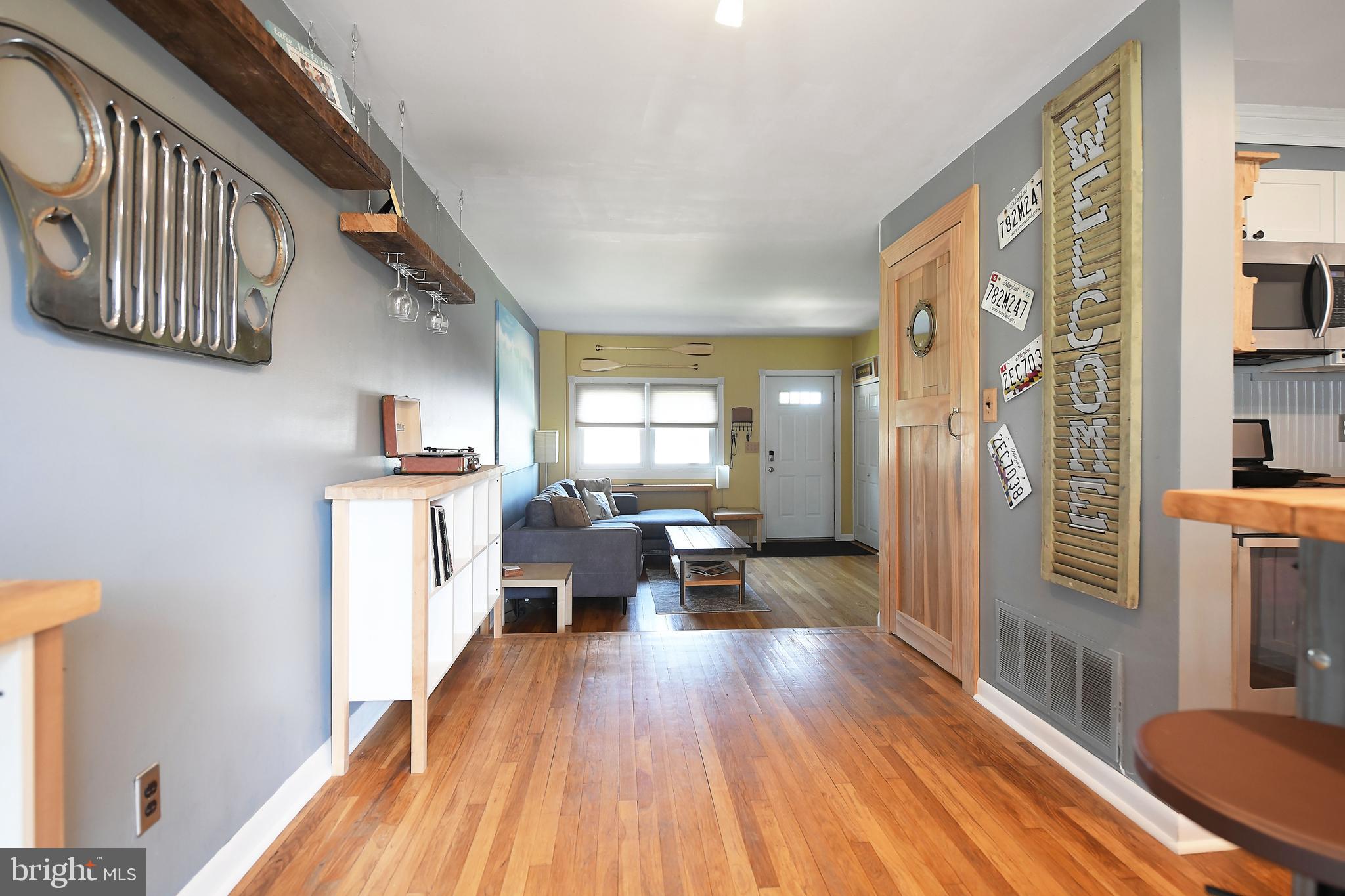 8275 Del Haven Road Baltimore, MD 21222 - Photo 5 of 35 Main level