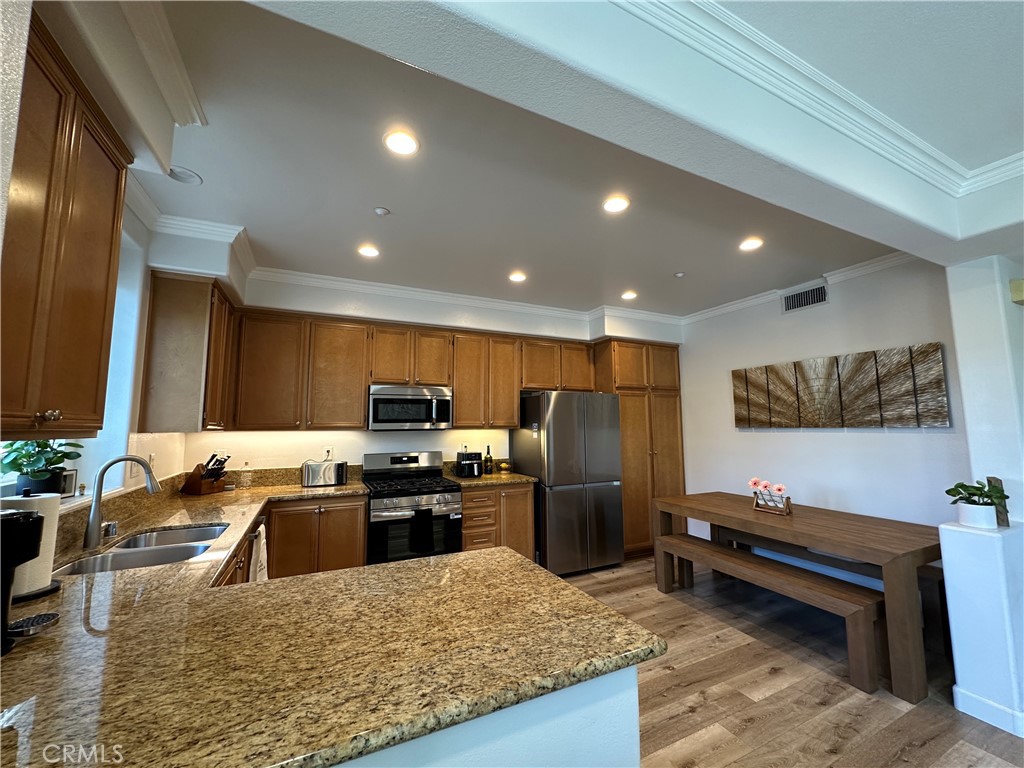 57 Viburnum Way Ladera Ranch, CA 92694 - Photo 3 of 29