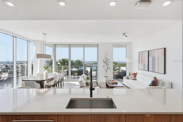 $2,300,000 | 5120 Marina Way, Unit 7703, Tampa, FL 33611