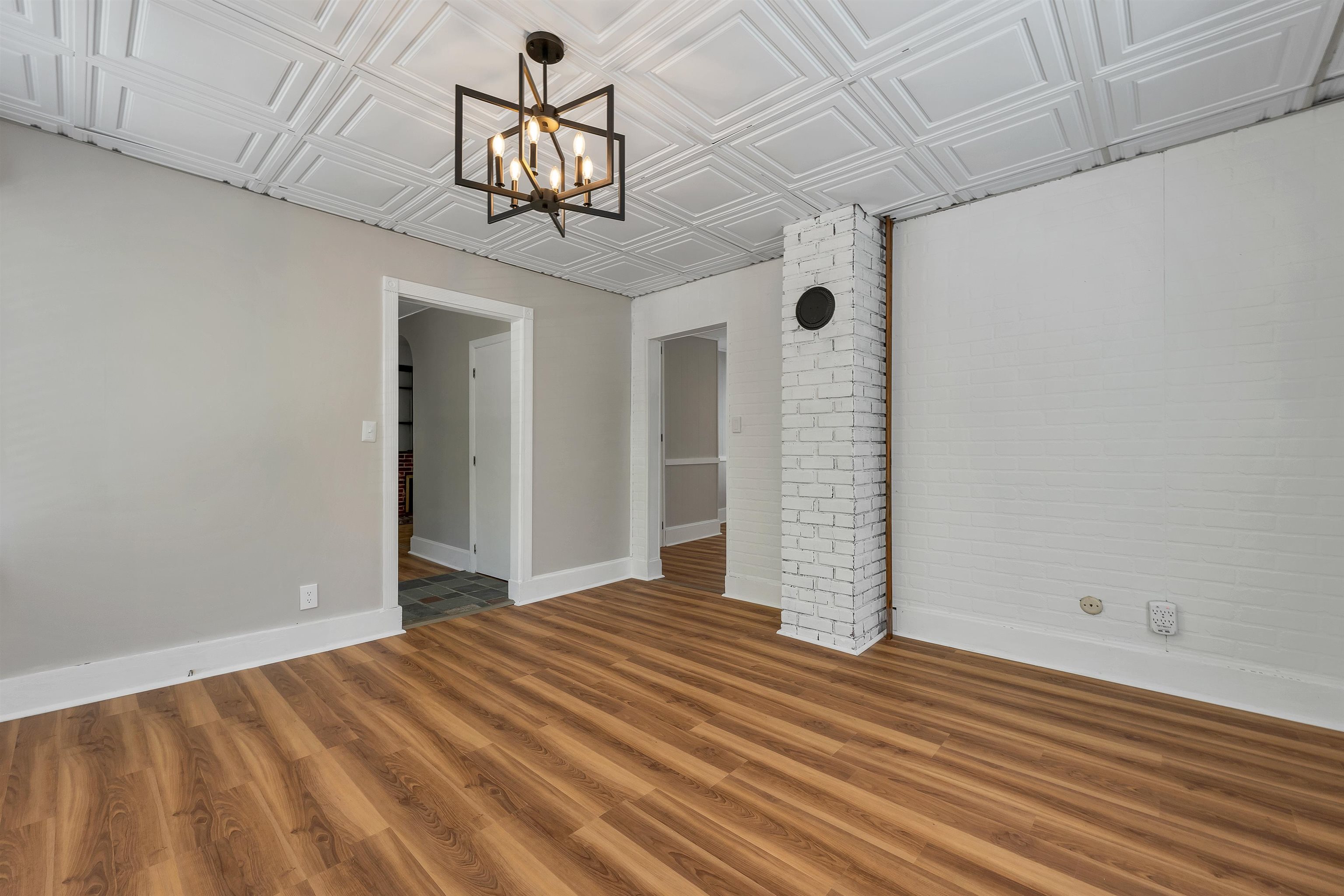 11 Grove Street Derry, NH 03038 - Photo 29 of 51