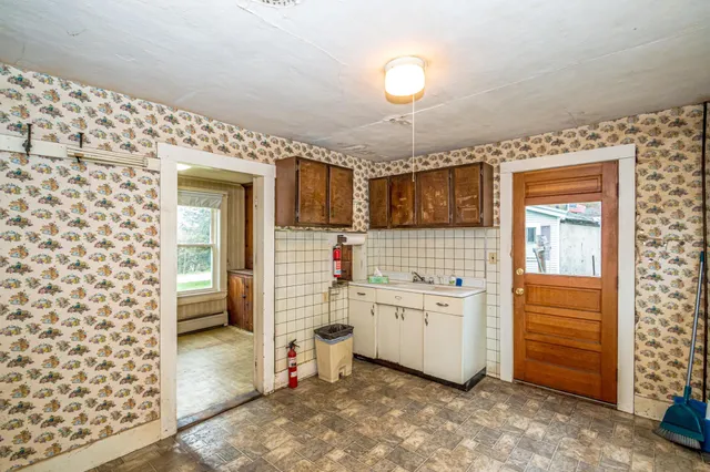 $125,000 | 102 Hillside Avenue, Northumberland, NH 03582