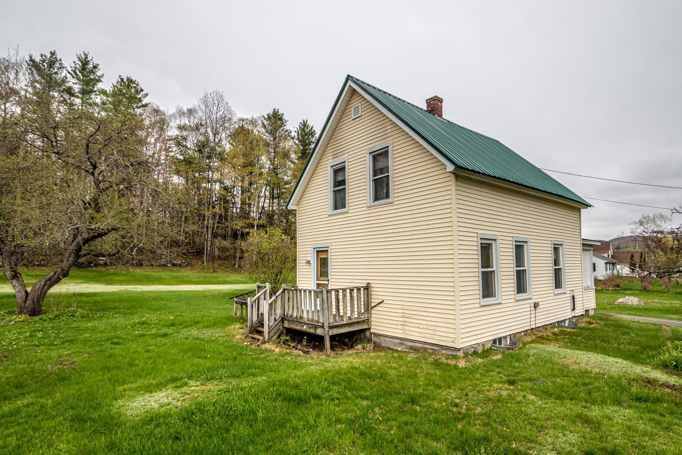 102 Hillside Avenue Northumberland, NH 03582 - Photo 3 of 25