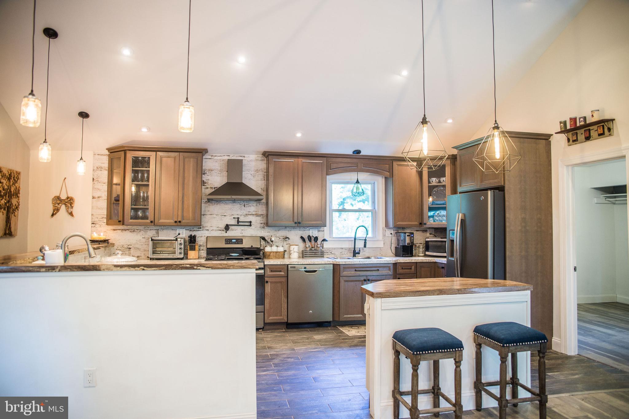 1281 Whitehall Road Williamstown, NJ 08094 - Photo 5 of 36 Gallery Image 5