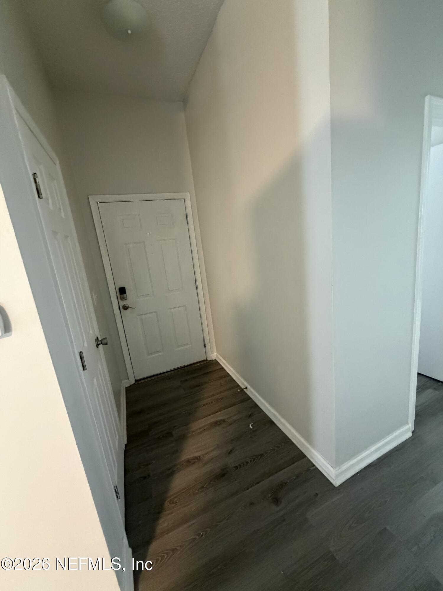 286 Main Street Atlantic Beach, FL 32233 - Photo 35 of 46 a view of a hallway