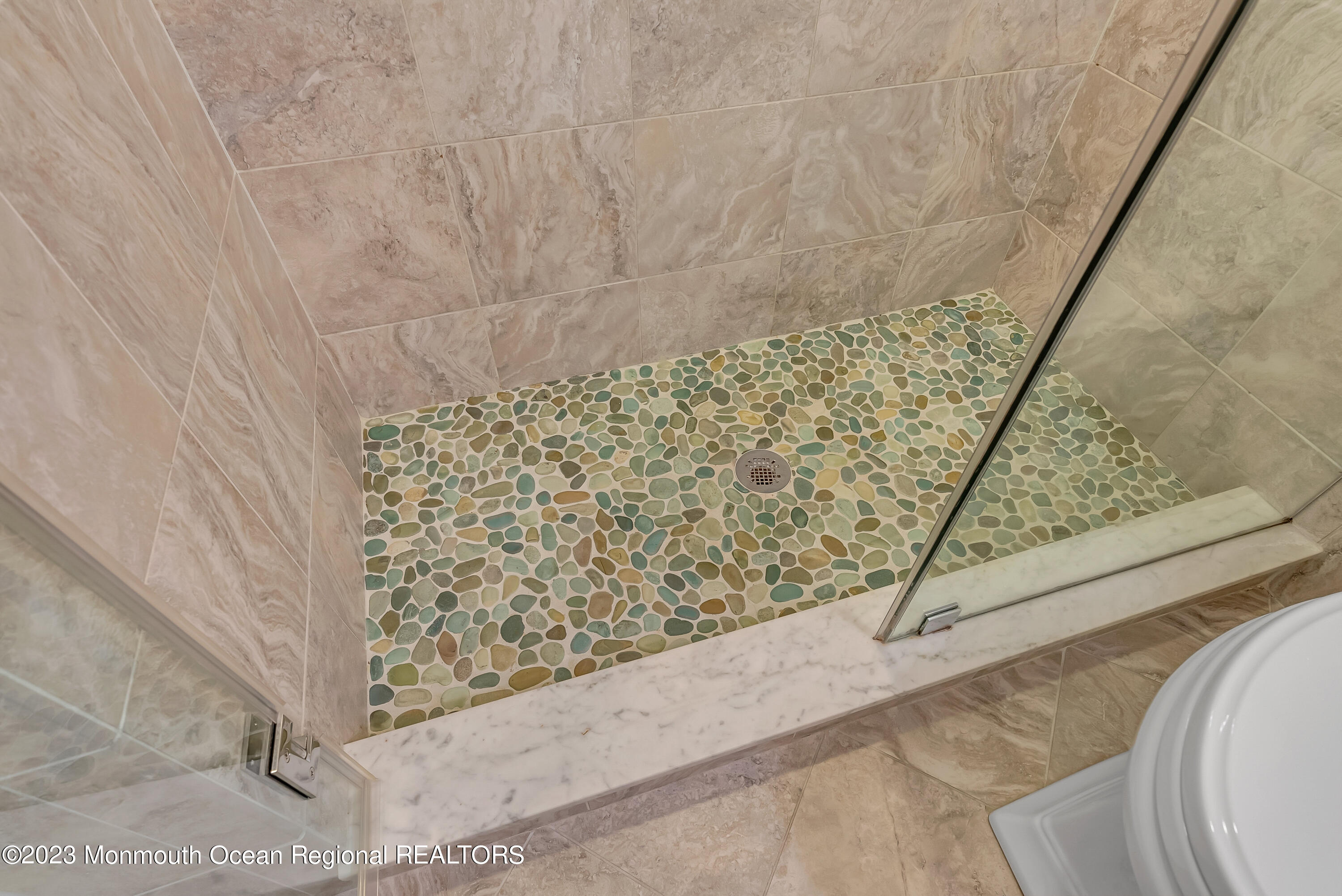 4 Waters Edge Brielle, NJ 08730 - Photo 21 of 66 a view of a bathtub in a bathroom