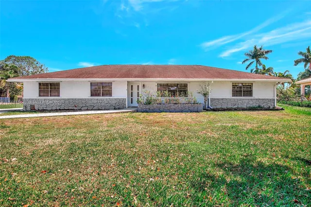 $950,000 | 2940 Southwest 156th Avenue, Davie, FL 33331