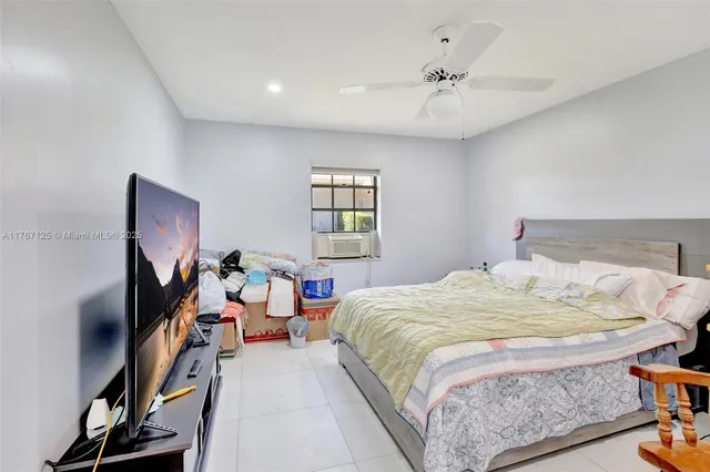 $950,000 | 2940 Southwest 156th Avenue, Davie, FL 33331