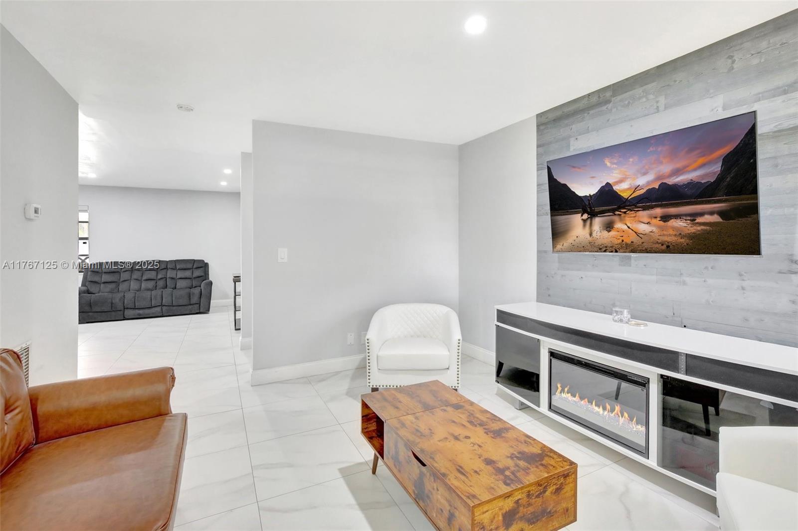 2940 Southwest 156th Avenue Davie, FL 33331 - Photo 2 of 33