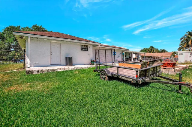 $950,000 | 2940 Southwest 156th Avenue, Davie, FL 33331
