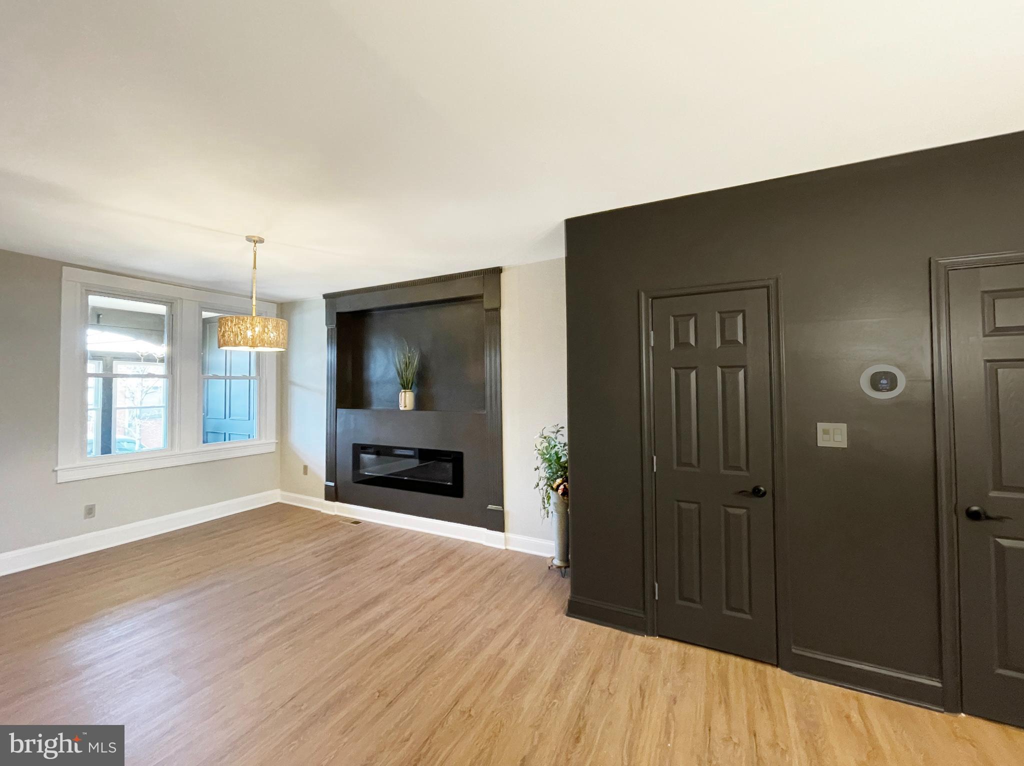 449 Anglesea Street Baltimore, MD 21224 - Photo 10 of 46 first floor living area