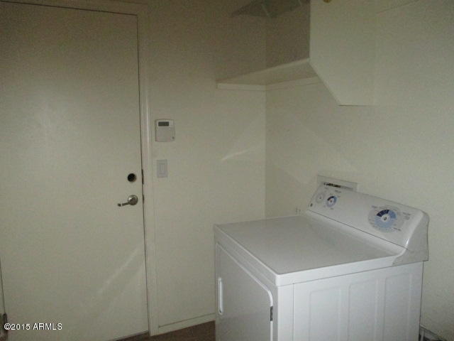 9922 West Bloch Road Tolleson, AZ 85353 - Photo 14 of 25 023-253802- laundry room