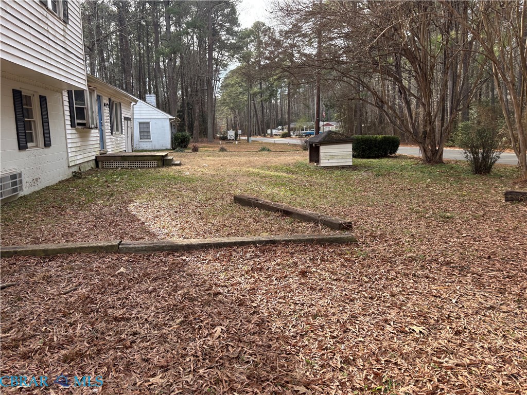 939 Coachpoint Road Hartfield, VA 23071 - Photo 27 of 29