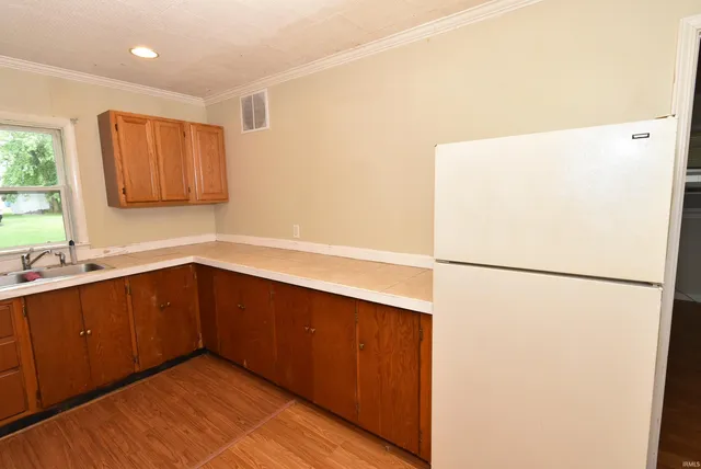 $139,900 | 403 South Howard Street, Oxford, IN 47971