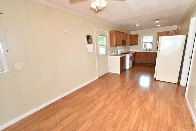 $139,900 | 403 South Howard Street, Oxford, IN 47971