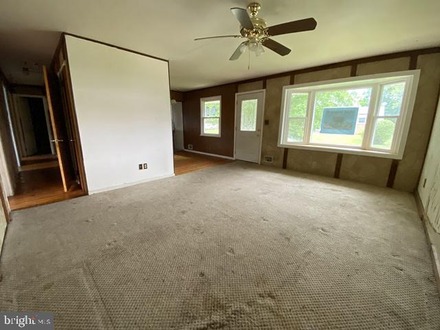 31 Lansdowne Road Burlington, NJ 08016 - Photo 14 of 23