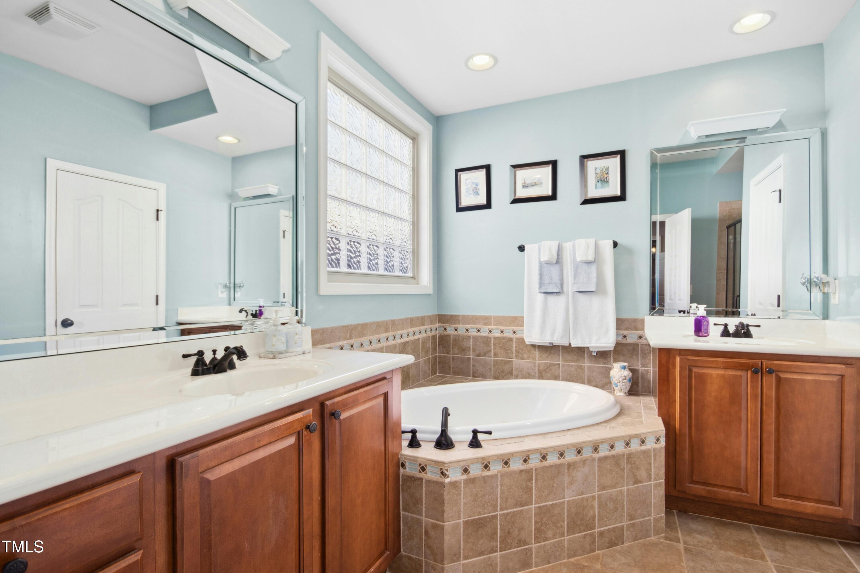 6103 Leesburg Lane Raleigh, NC 27617 - Photo 19 of 27 019-479202-IMG_3907