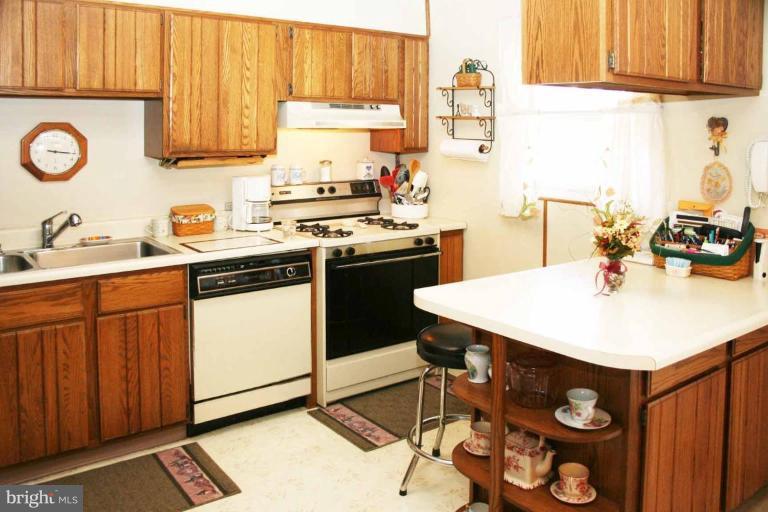 303 Estate Road Reisterstown, MD 21136 - Photo 7 of 16 Kitchen