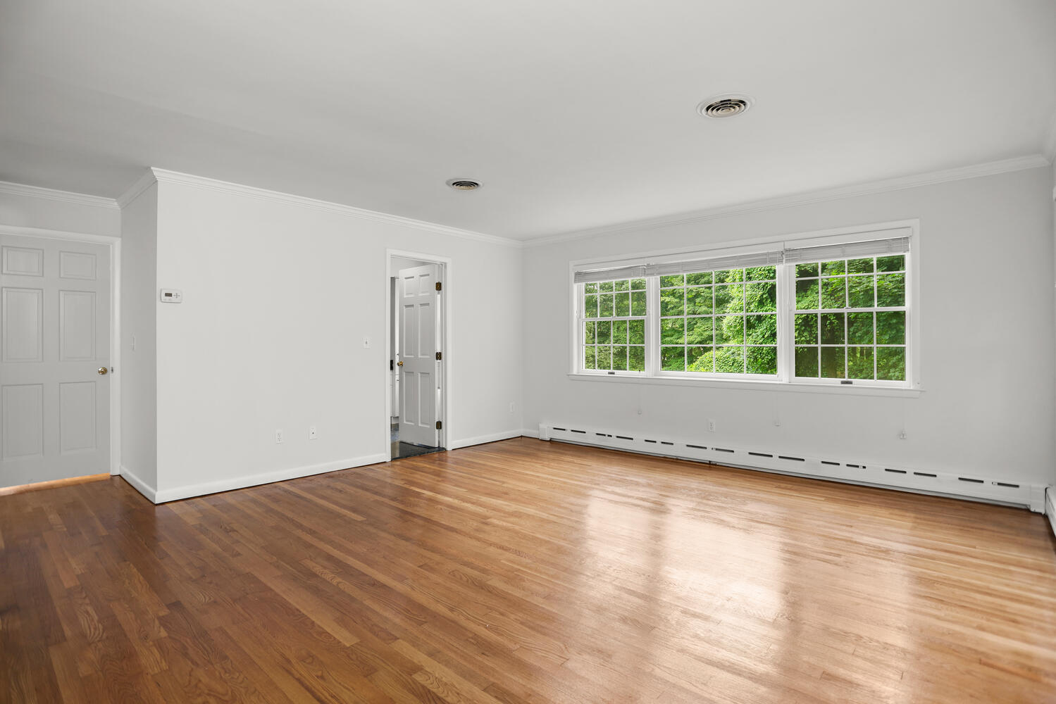 163 Farm Road New Canaan, CT 06840 - Photo 15 of 33 163 Farm Rd New Canaan CT-large-012-017-