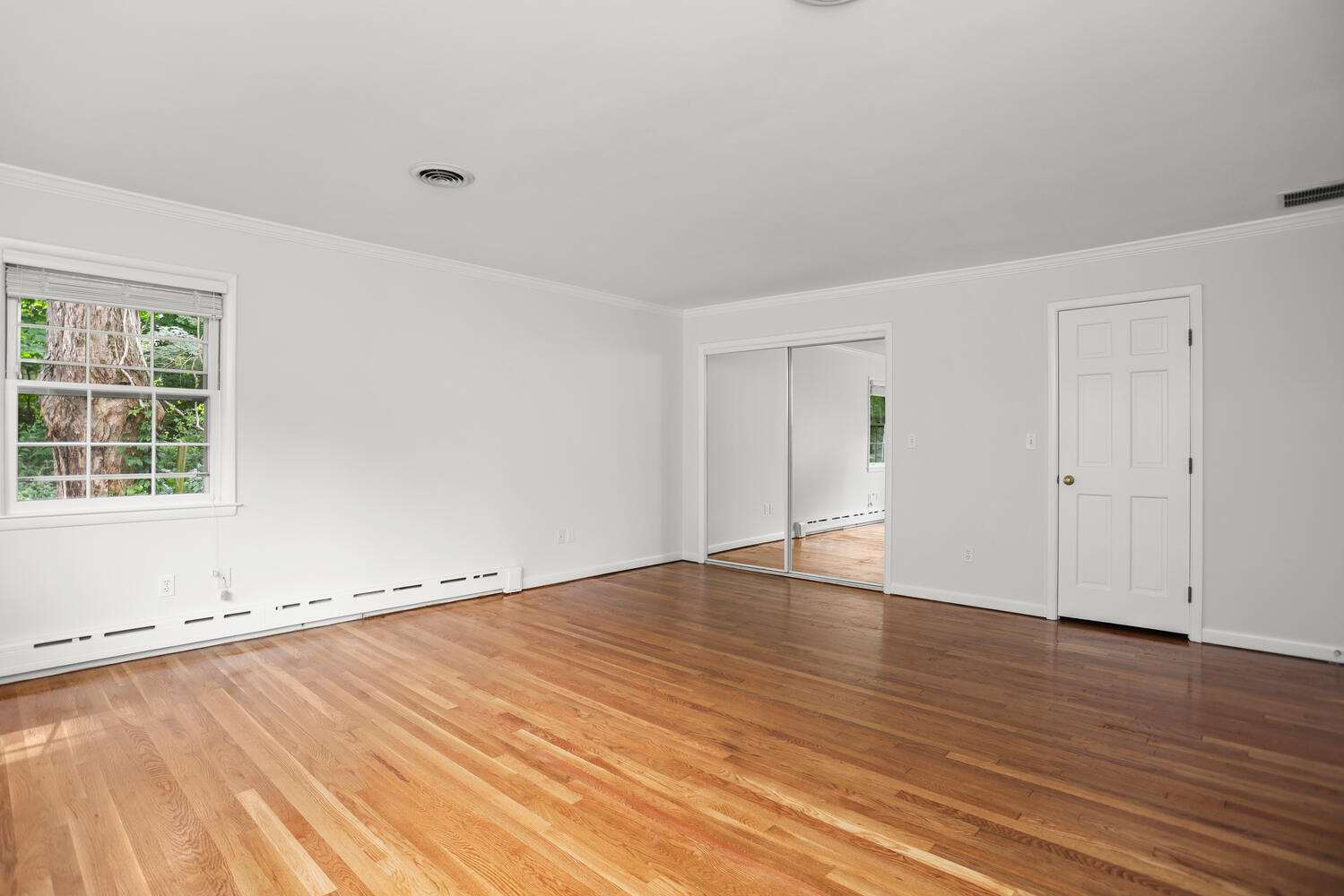 163 Farm Road New Canaan, CT 06840 - Photo 16 of 33 163 Farm Rd New Canaan CT-large-013-010-