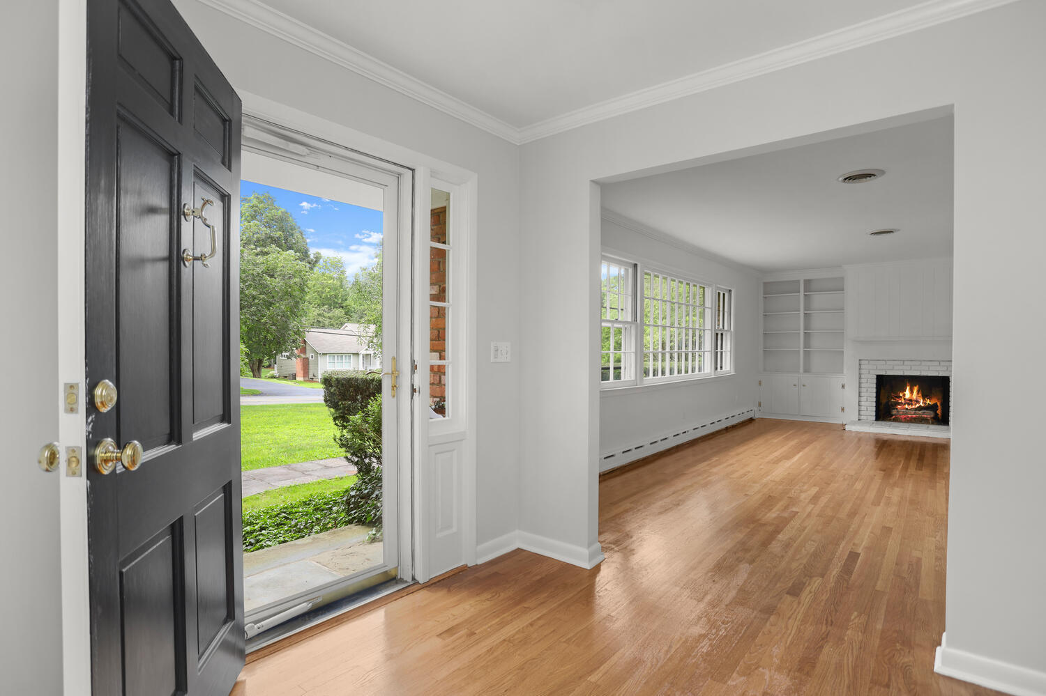 163 Farm Road New Canaan, CT 06840 - Photo 3 of 33 163 Farm Rd New Canaan CT-large-037-036-