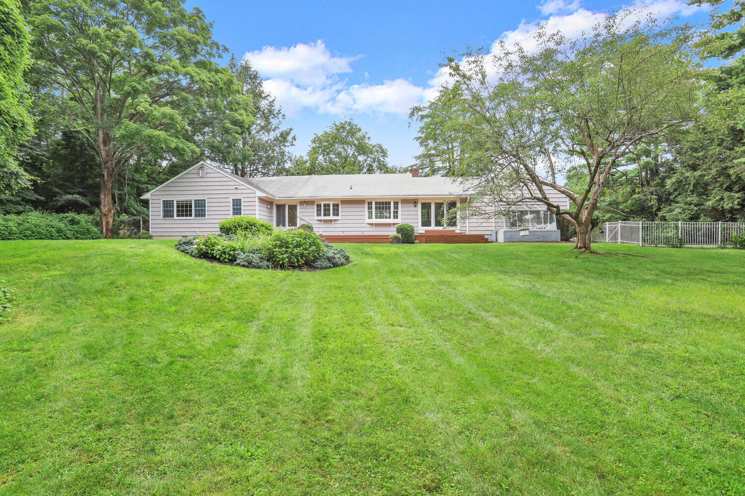 163 Farm Road New Canaan, CT 06840 - Photo 29 of 33 163 Farm Rd New Canaan CT-large-049-050-