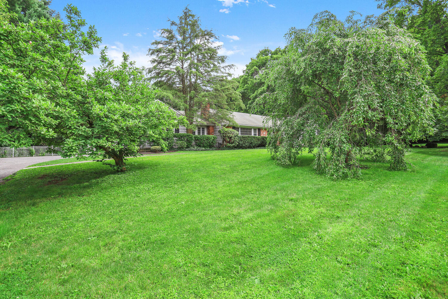 163 Farm Road New Canaan, CT 06840 - Photo 31 of 33 163 Farm Rd New Canaan CT-large-043-043-