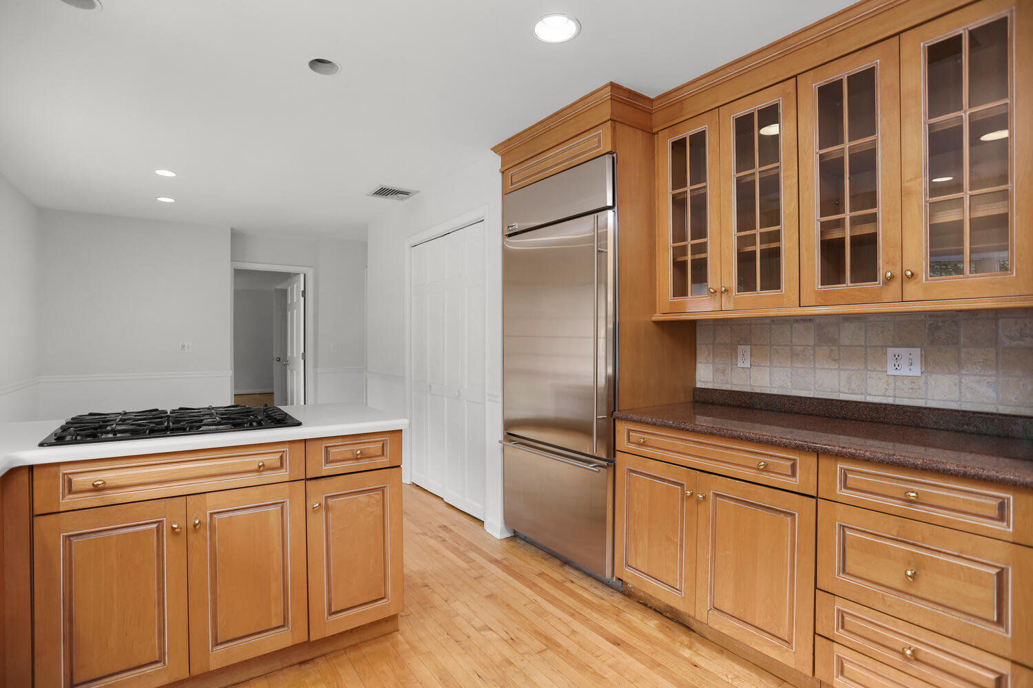163 Farm Road New Canaan, CT 06840 - Photo 10 of 33 163 Farm Rd New Canaan CT-large-023-027-
