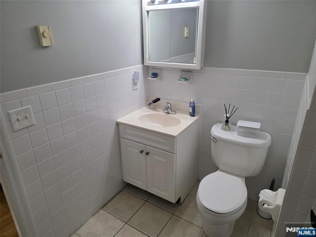 420 Passaic Street, Unit 2G Hackensack, NJ 07601 - Photo 33 of 35