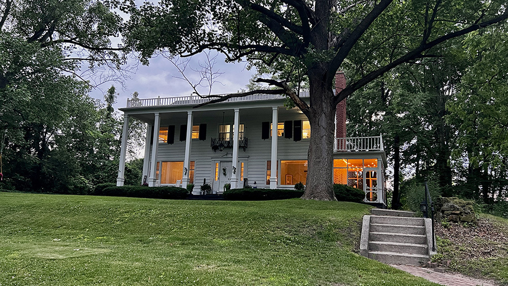 644 Genesee Avenue Morrison, IL 61270 - Photo 2 of 52 a front view of a house with a yard