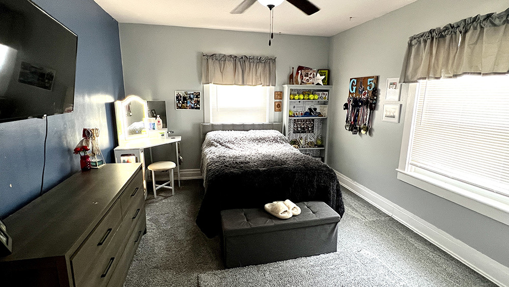 644 Genesee Avenue Morrison, IL 61270 - Photo 28 of 52 a living room with furniture and a window