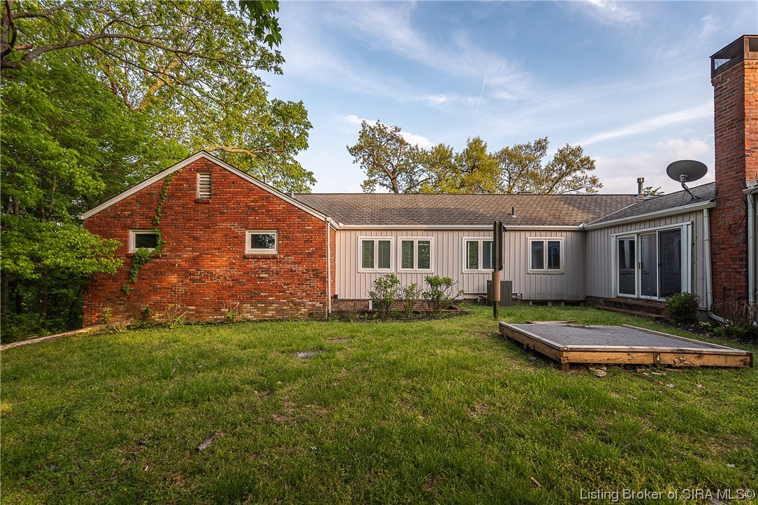 7 Orchard Lane Floyds Knobs, IN 47119 - Photo 14 of 88