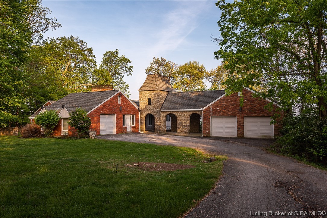 7 Orchard Lane Floyds Knobs, IN 47119 - Photo 3 of 88