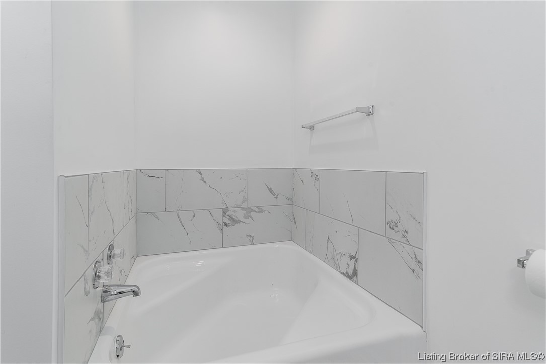 7 Orchard Lane Floyds Knobs, IN 47119 - Photo 47 of 88