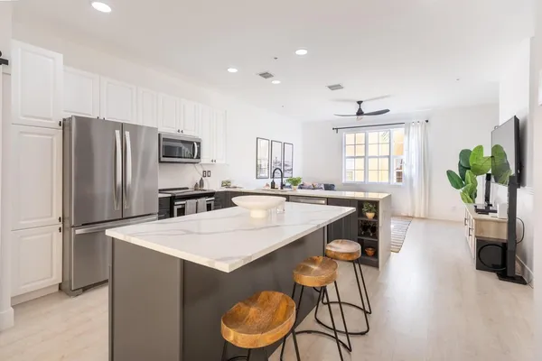 $7,000 | 72 Southeast 6th Avenue, Unit H, Delray Beach, FL 33483