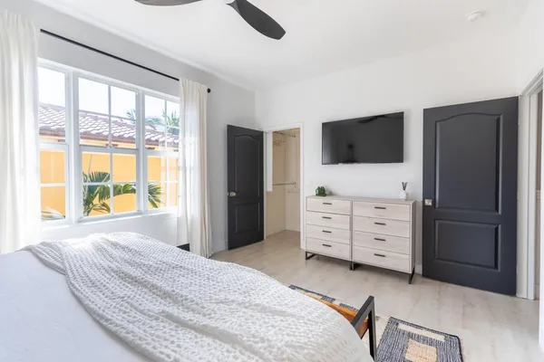 $7,000 | 72 Southeast 6th Avenue, Unit H, Delray Beach, FL 33483