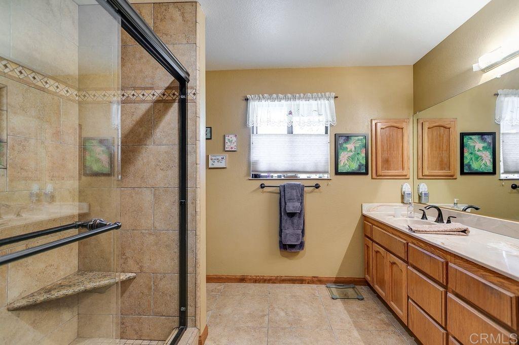 14705 Vesper Road Valley Center, CA 92082 - Photo 9 of 25 Custom walk in shower