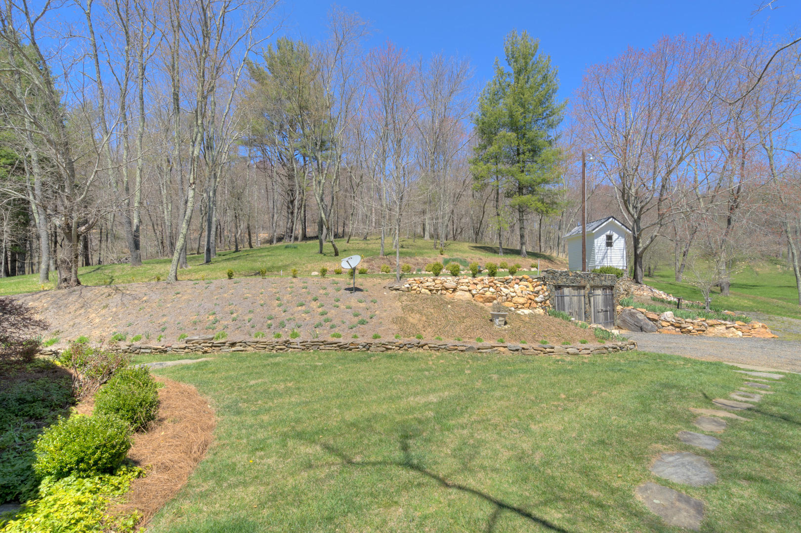 535 Weddle Road Willis, VA 24380 - Photo 11 of 104 535_WeddleRd_Web-6