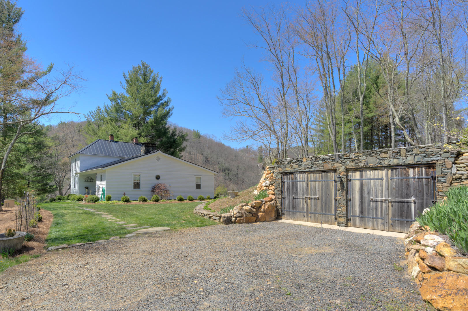 535 Weddle Road Willis, VA 24380 - Photo 12 of 104 535_WeddleRd_Web-7