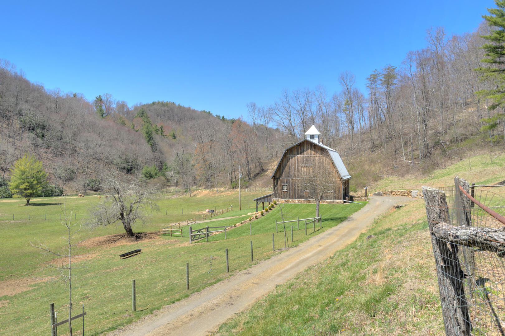 535 Weddle Road Willis, VA 24380 - Photo 25 of 104 535_WeddleRd_Web-21