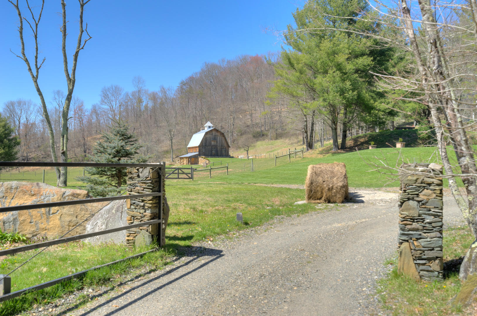535 Weddle Road Willis, VA 24380 - Photo 6 of 104 Entrance