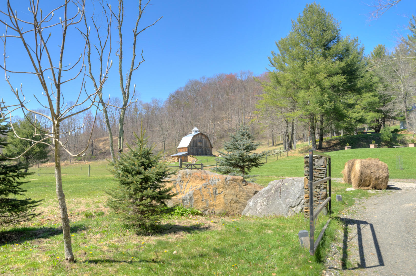 535 Weddle Road Willis, VA 24380 - Photo 7 of 104 Entrance