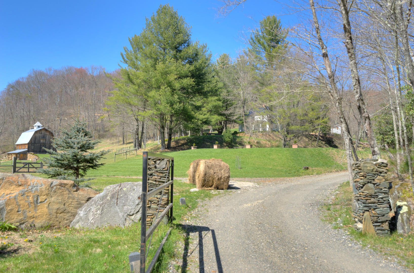 535 Weddle Road Willis, VA 24380 - Photo 8 of 104 535_WeddleRd_Web-3